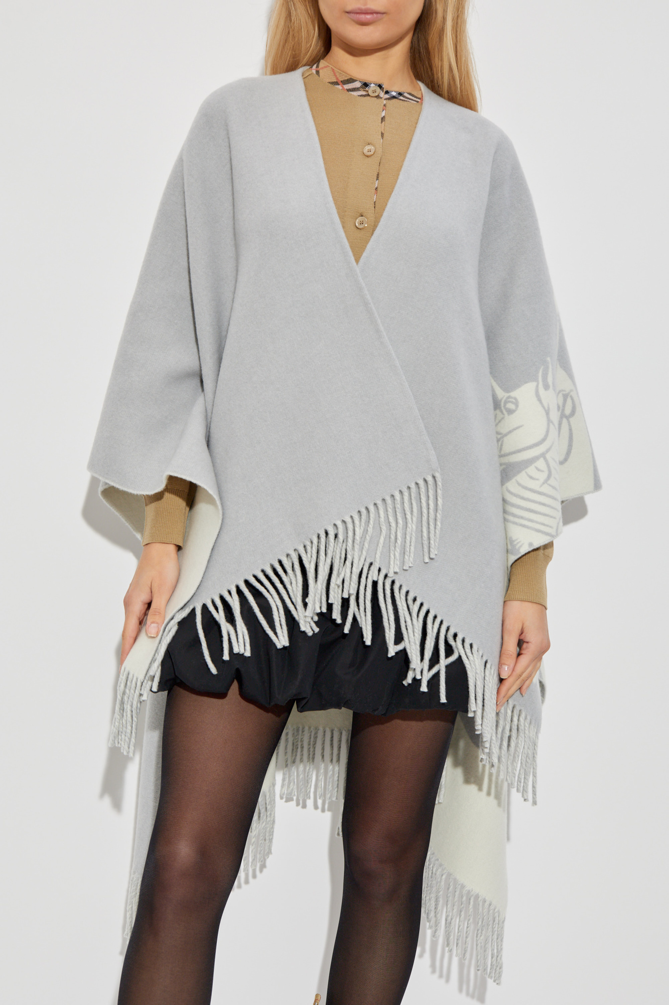 n-ｎ,ｎ.ｎ。BURBERRYクレストブリッジガウチョ Burberry Poncho with fringes | Women's Clothing | Vitkac
